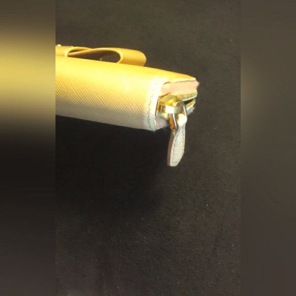 BEAUTIFUL PRADA SAFFIANO LEATHER FULL SIZE WALLET BEIGE COLOR W/ FRONT BOW - Picture 8 of 14